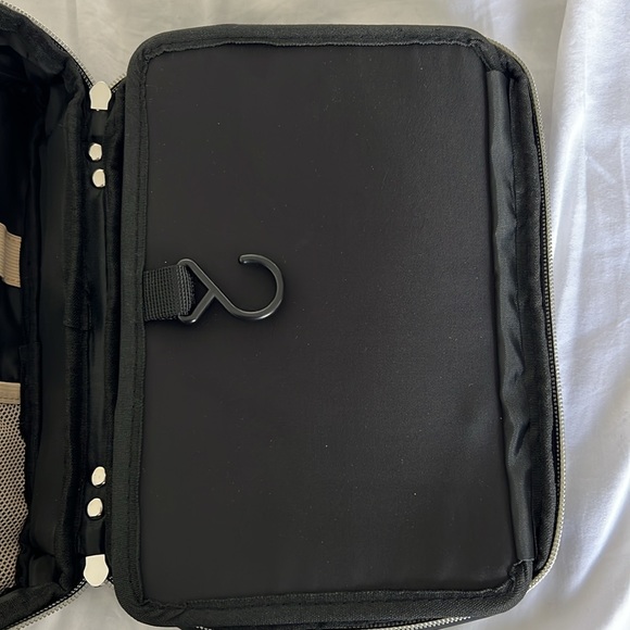 Nudestix Makeup Travel Cosmetic Case - Picture 7 of 8